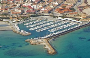 12 x 4 Meter Kajplats/Förtöjning Club Nautico Torre Horadada Småbåtshamn Till Salu