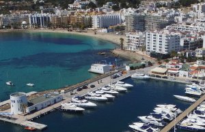 12 x 4 Meter Kajplats/Förtöjning Puerto Deportivo Santa Eulalia Småbåtshamn Till Salu