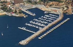 16 x 5 Meter Kajplats/Förtöjning Sant Feliu de Guixols Småbåtshamn För Uthyrning