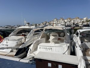 18 x 4.8 Meter Kajplats/Förtöjning Puerto Banus Till Salu (parking space included)