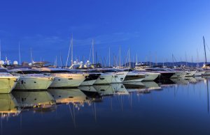 29 x 7 Meter Kajplats/Förtöjning Port Vauban Småbåtshamn För Uthyrning