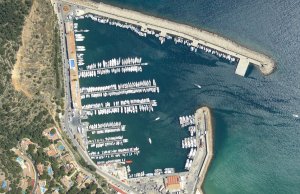 5.5 x 2.5 Meter Kajplats/Förtöjning Club Nautico Javea Småbåtshamn Till Salu