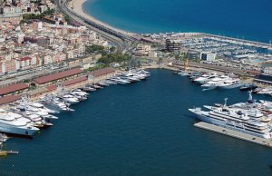 70 x 15 Meter Kajplats/Förtöjning Port Tarraco - Lerida Quay För Uthyrning