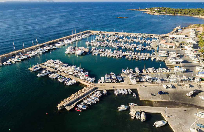 Club Nautico S'Estanyol Småbåtshamn - Förtöjningar