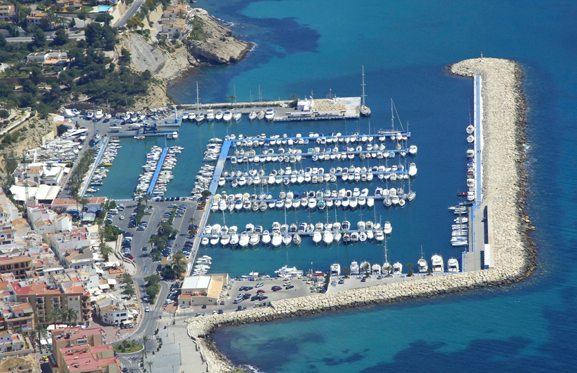 Club Nautico Moraira Småbåtshamn - Förtöjningar