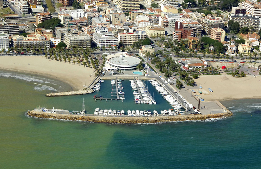 Club Nàutic Salou Småbåtshamn - Förtöjningar