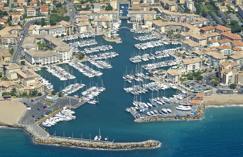 Port De Frejus Småbåtshamn - Förtöjningar