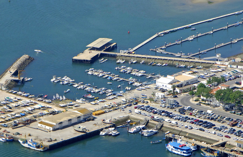 Porto de Recreio de Olhão Småbåtshamn - Förtöjningar